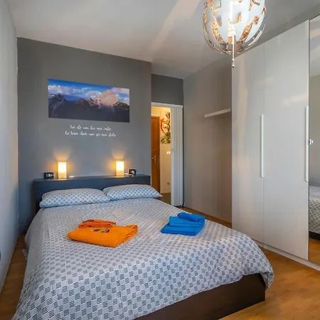 דירה Rododendro - Ciclovia Alpe Adria Apt With Terrace טרביסיו