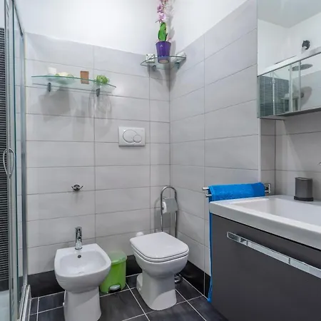 Rododendro - Ciclovia Alpe Adria Apt With Terrace דירה טרביסיו